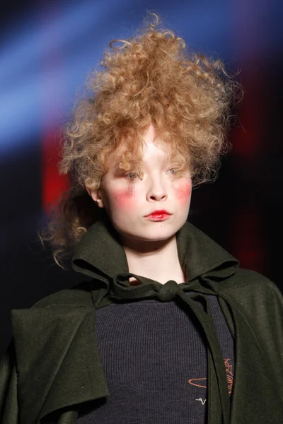 Look 24